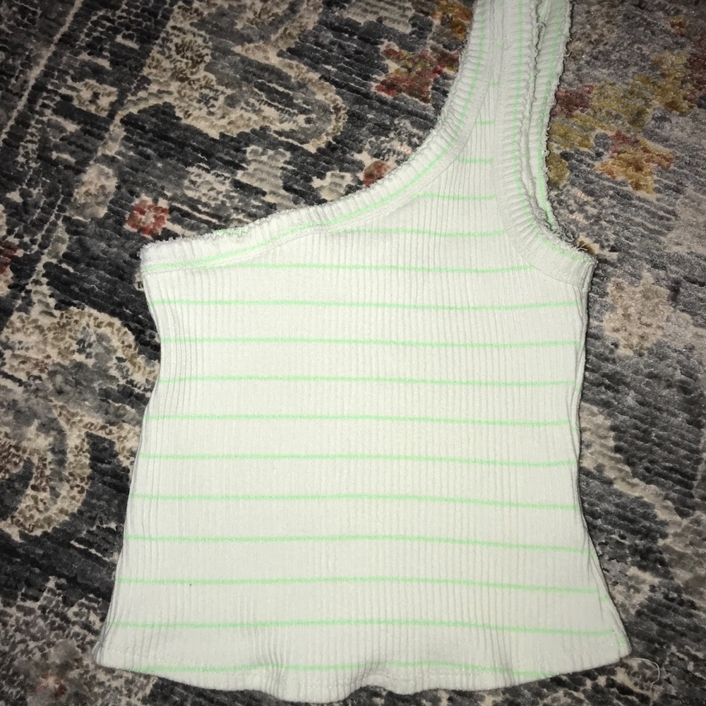 Urban outfitters crop top